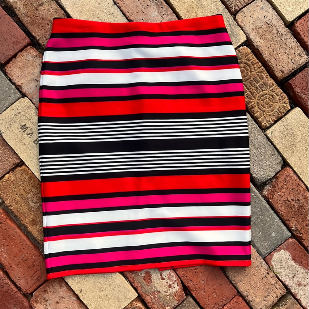 NYC Black and White Striped Garment